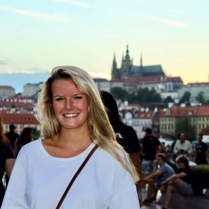 Meet your Posher, Kira